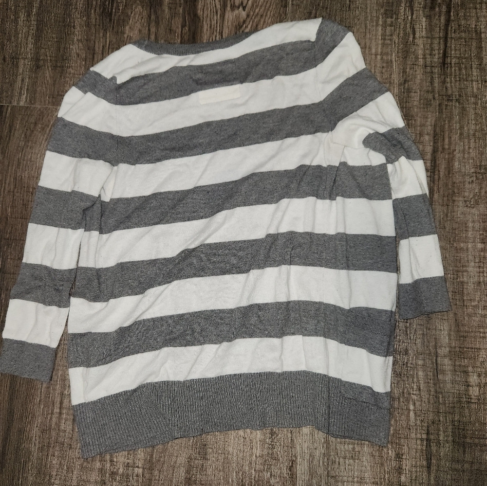Cardigan - Picture 3 of 3